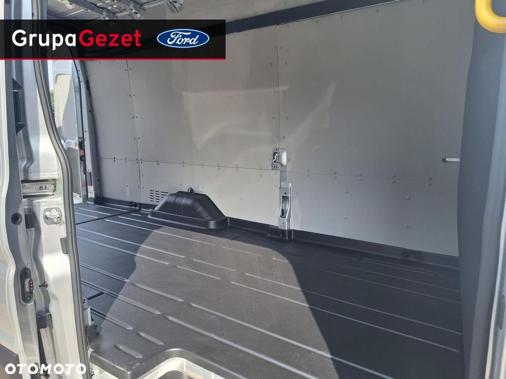 Ford Transit - 14