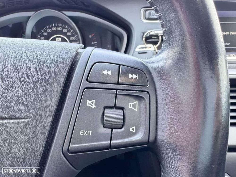 Volvo V40 Cross Country 1.6 D2 Kinetic - 13