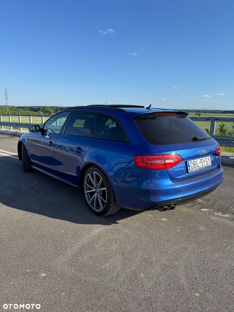 Audi A4 Avant 2.0 TDI - 22