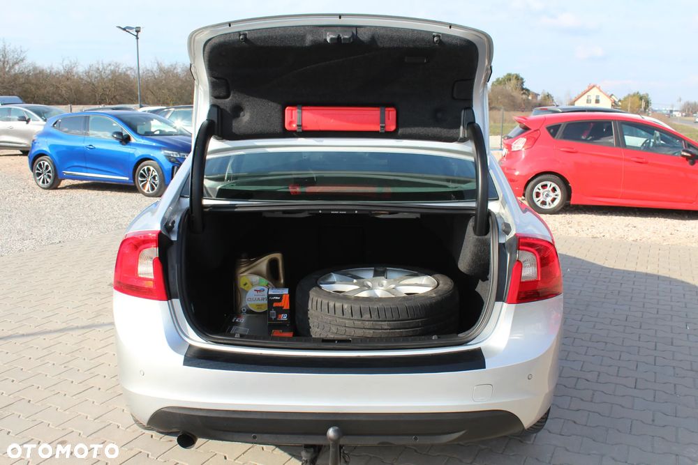 Volvo S60 D3 Summum - 36