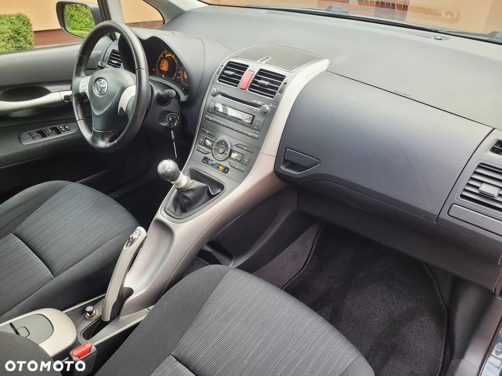 Toyota Auris 1.6 Sol - 20