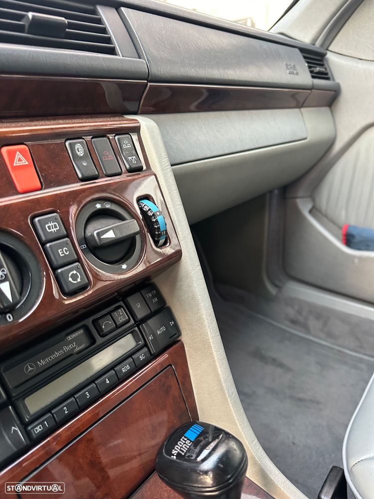 Mercedes-Benz W124 (1984-1997) - 21