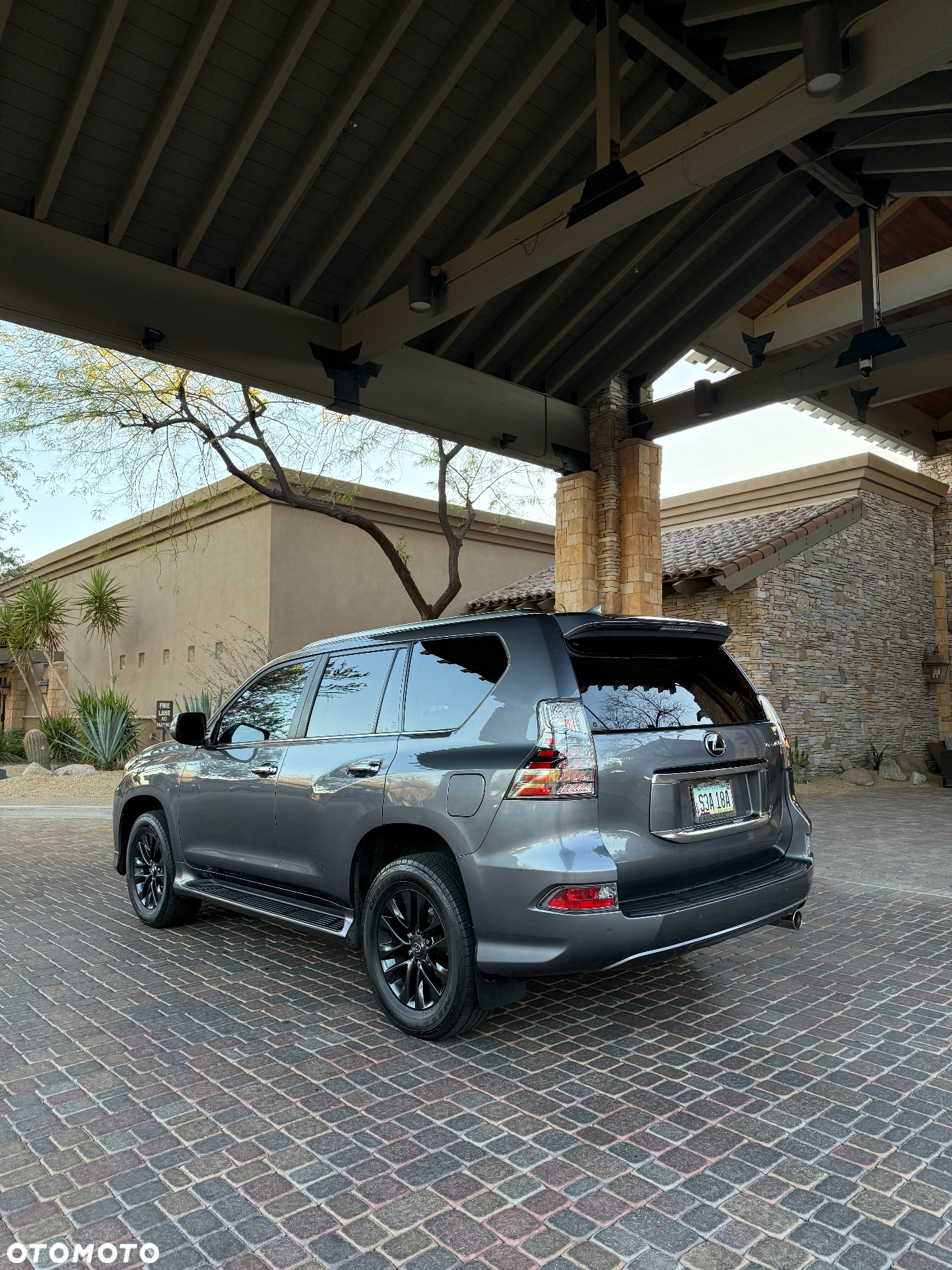 Lexus GX - 2