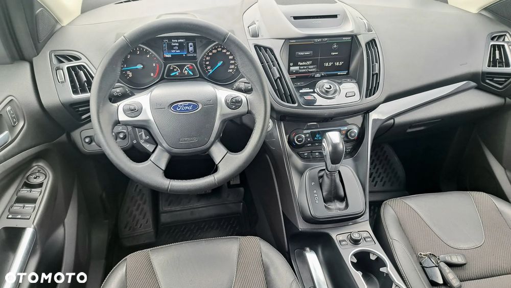 Ford Kuga 2.0 TDCi 4x4 ST-Line - 6