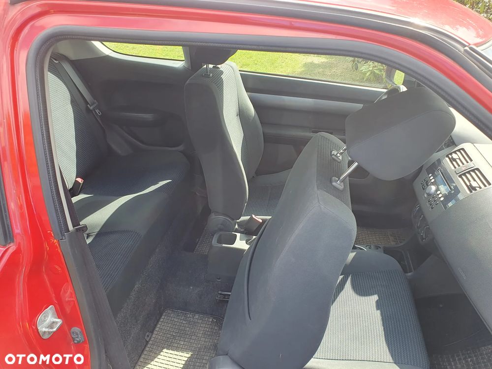 Suzuki Swift 1.3 Club - 21