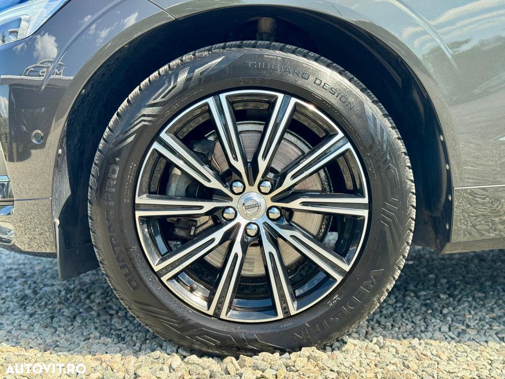 Volvo XC 60 D5 AWD Geartronic Inscription - 17