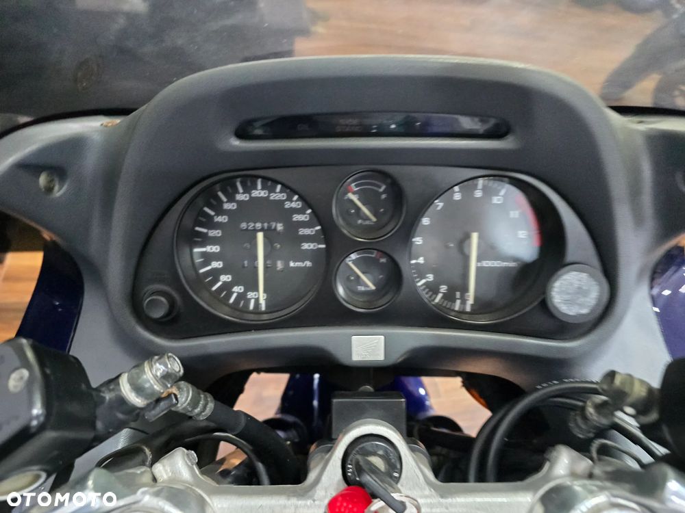 Honda CBR - 15