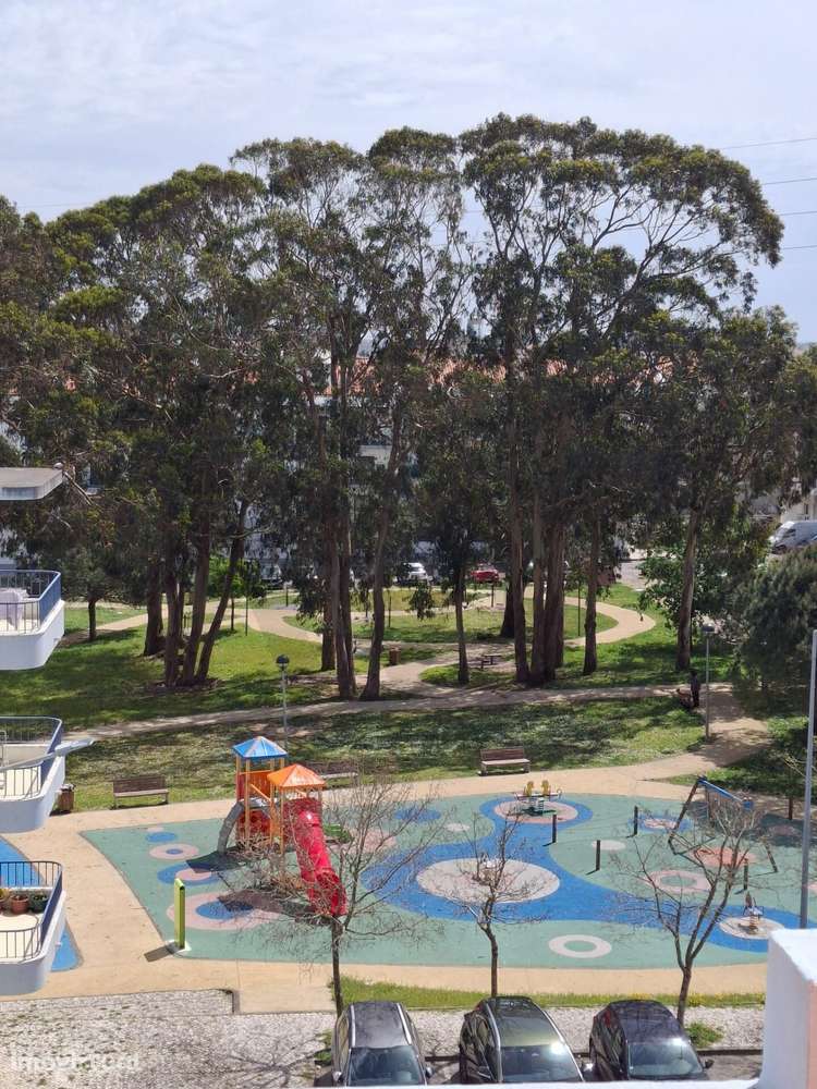 Vende-se Apartamento T3, com possibilidade de +1, em praceta familiar - Grande imagem: 2/31