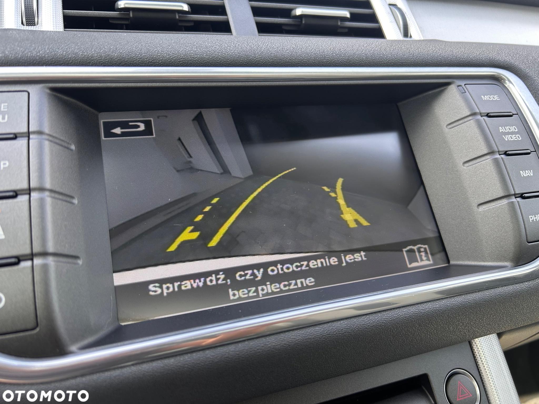Land Rover Range Rover Evoque 2.0Si4 SE Plus / Dynamic - 21