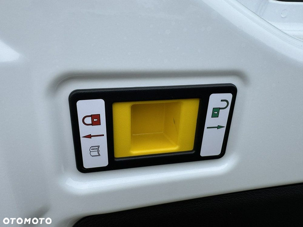 Ford Transit - 10