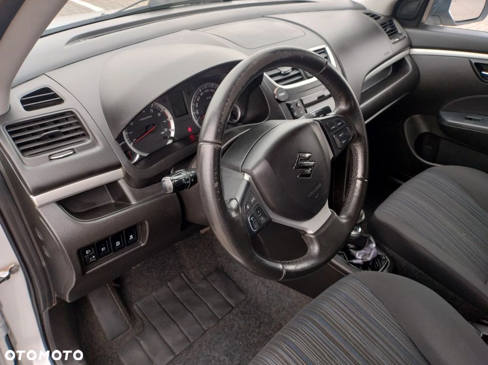 Suzuki Swift - 10