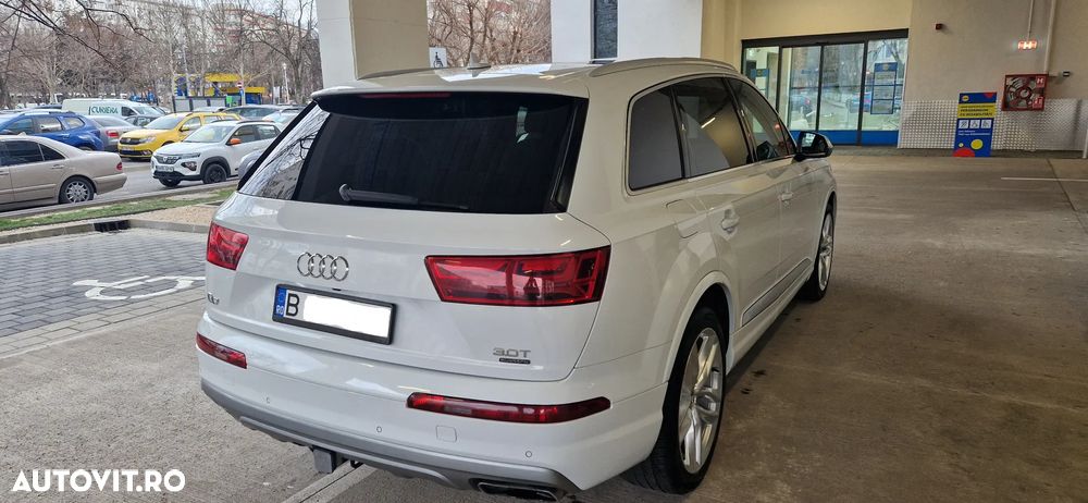 Audi Q7 3.0 TFSI Quattro Tip - 3