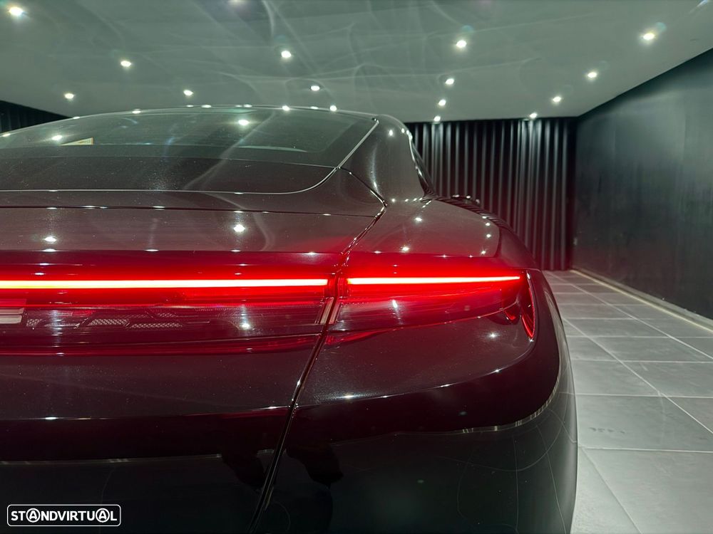 Porsche Taycan Standard - 36