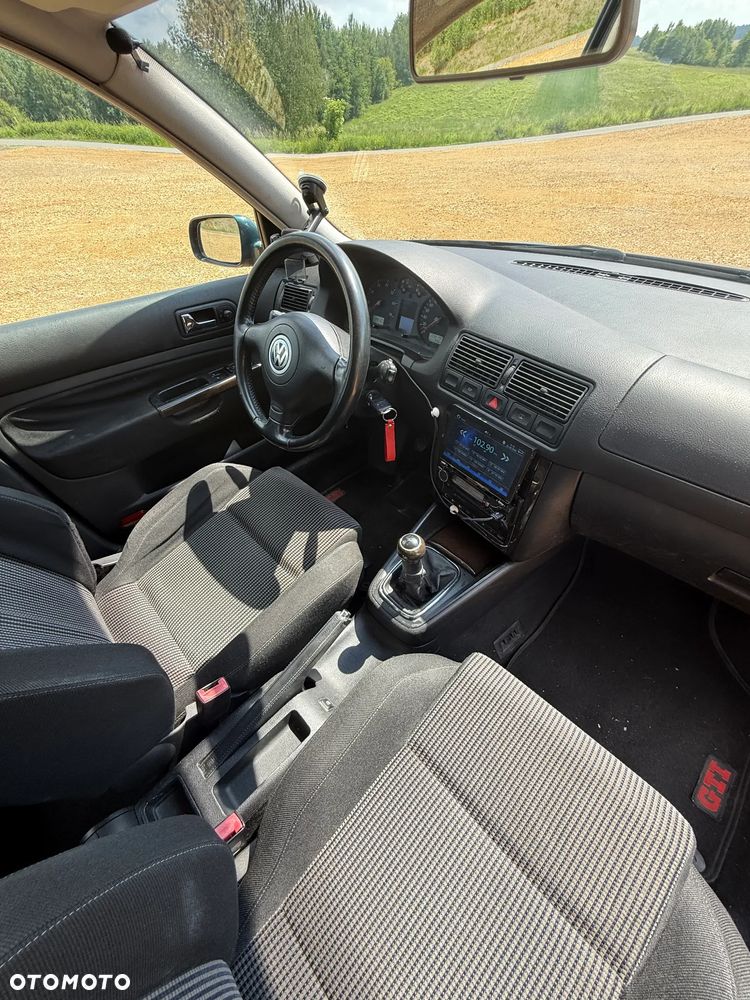 Volkswagen Golf 1.8 20V Turbo GTI - 8