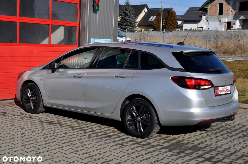 Opel Astra 1.5 D Start/Stop Automatik Design&Tech - 8