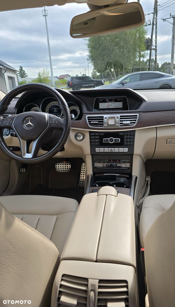 Mercedes-Benz Klasa E 300 4-Matic Elegance - 10
