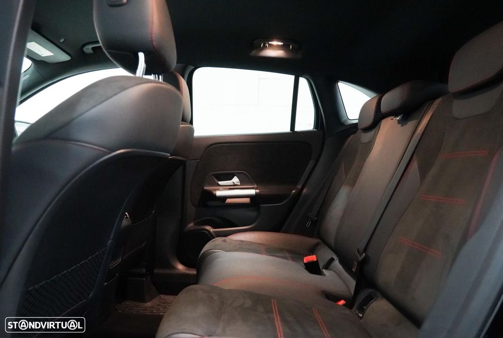 Mercedes-Benz GLA 180 d AMG Line - 10