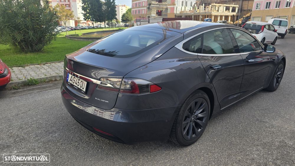 Tesla Model S Long Range - 7