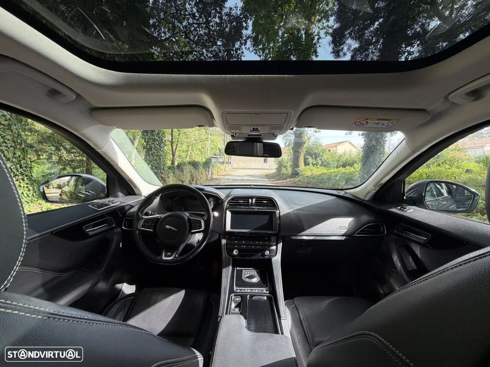 Jaguar F-Pace 20d Aut. R-Sport - 13