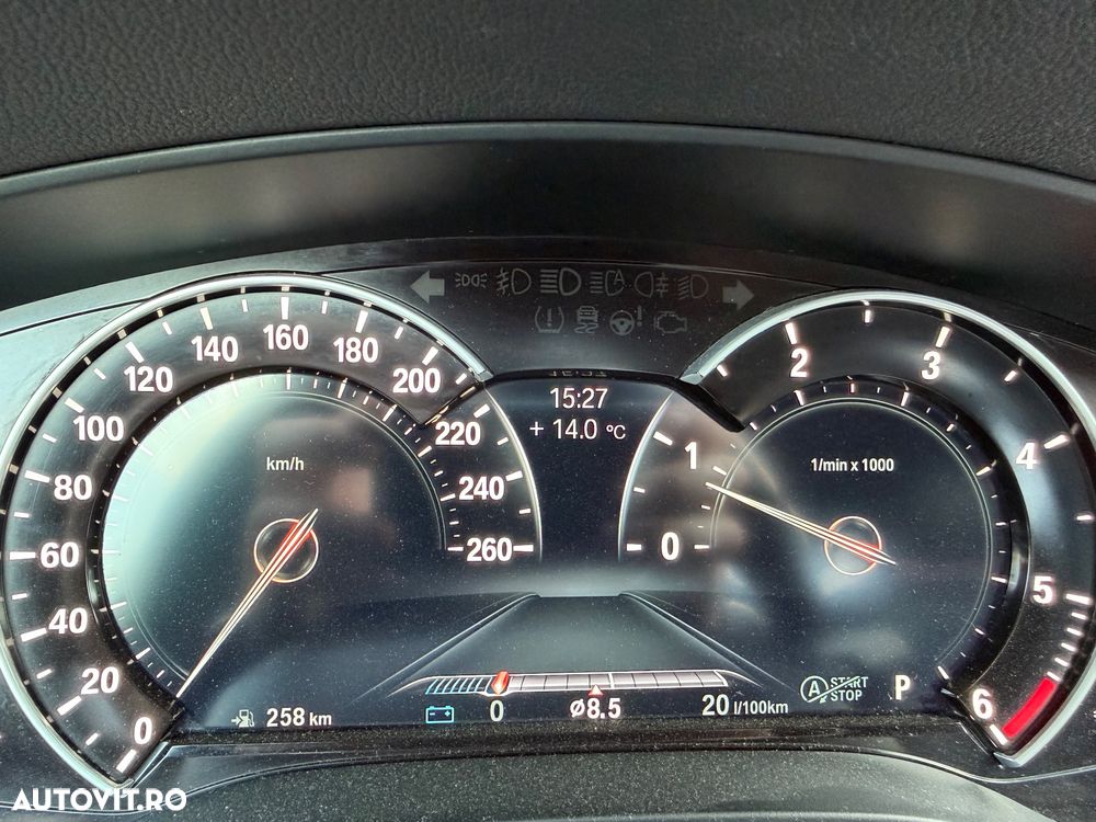 BMW Seria 5 520d AT - 12