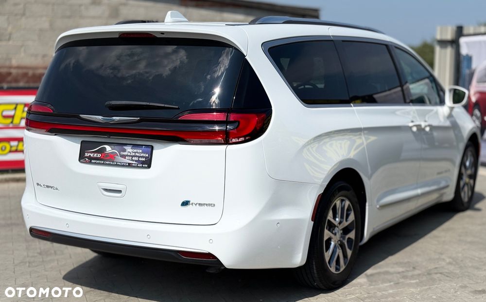 Chrysler Pacifica - 14