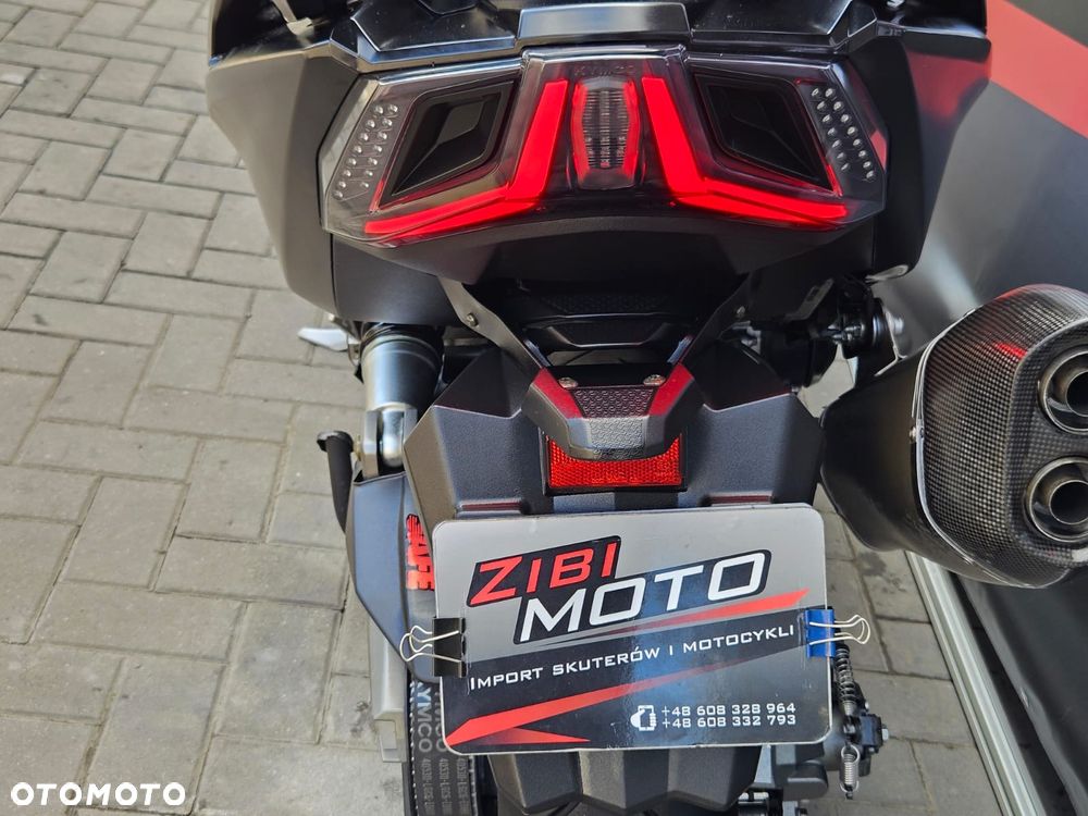Kymco AK 550 - 20