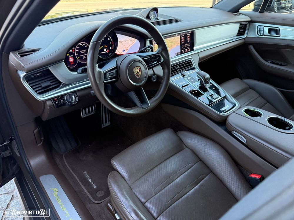 Porsche Panamera Sport Turismo 4 E-Hybrid - 14