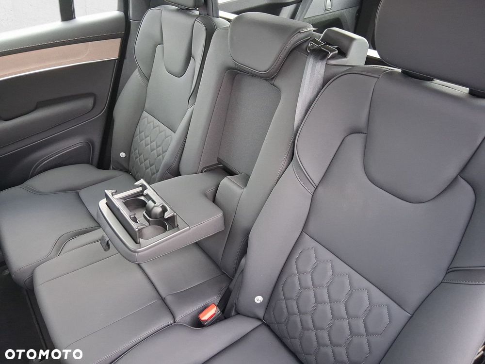 Volvo XC 90 - 17