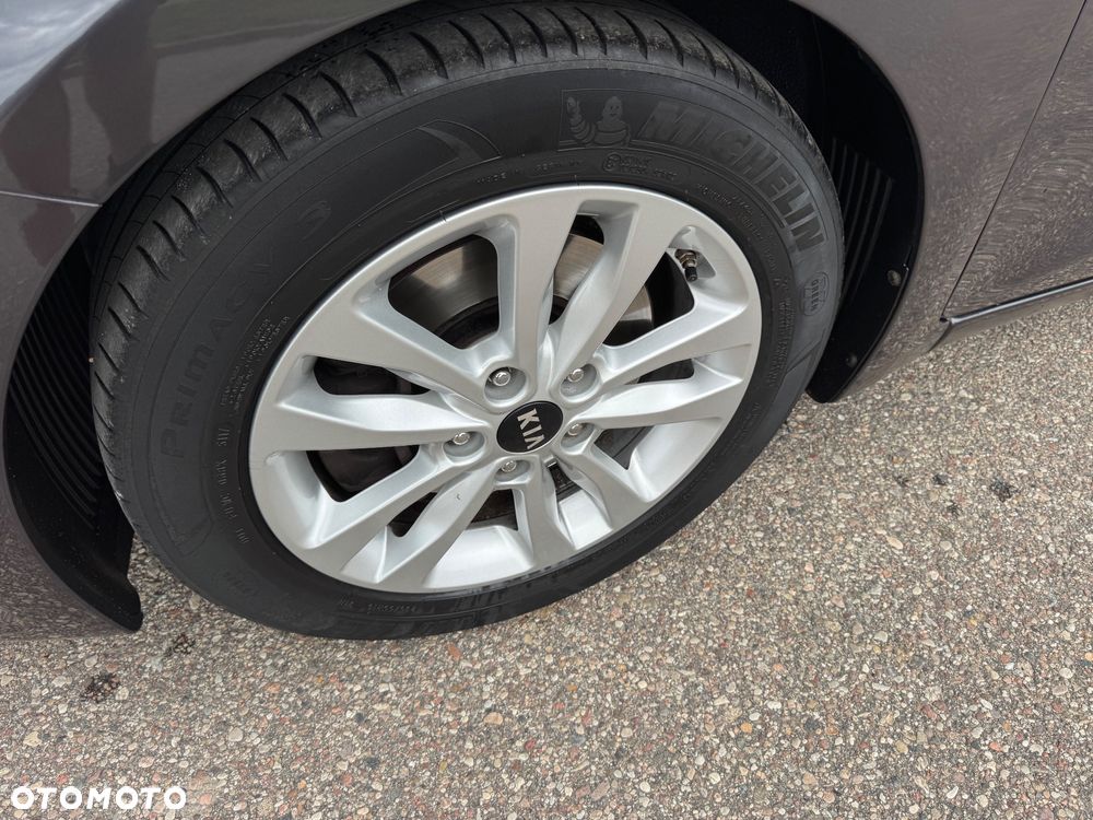 Kia Ceed 1.6 GDI Dream-Team Edition - 10