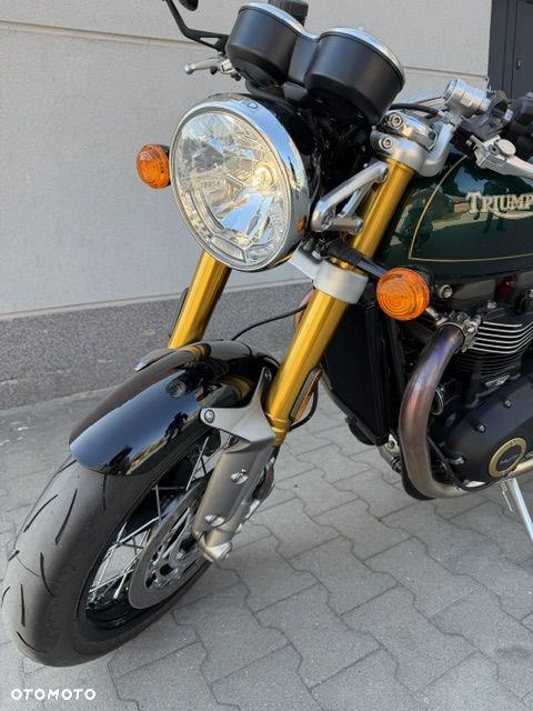 Triumph Thruxton - 7