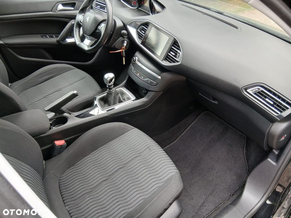 Peugeot 308 1.6 BlueHDi Business Line S&S - 36