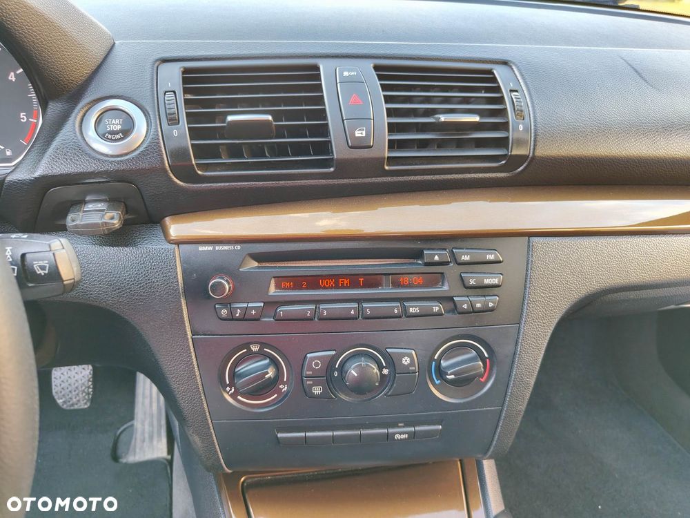 BMW Seria 1 118d DPF - 23