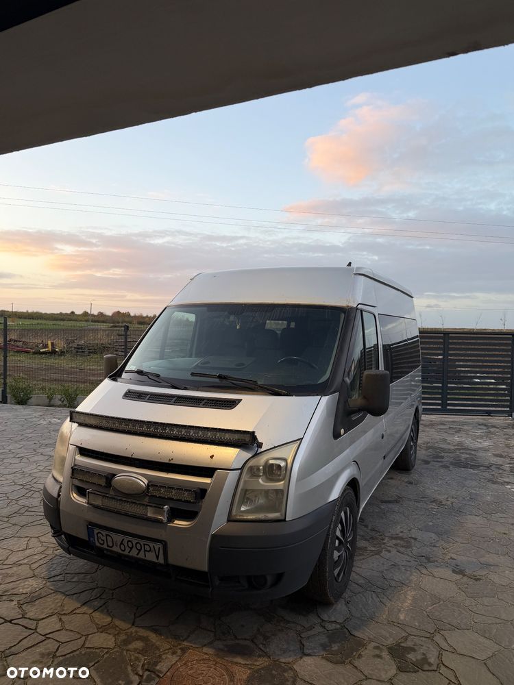 Ford Transit 2009 photo 2
