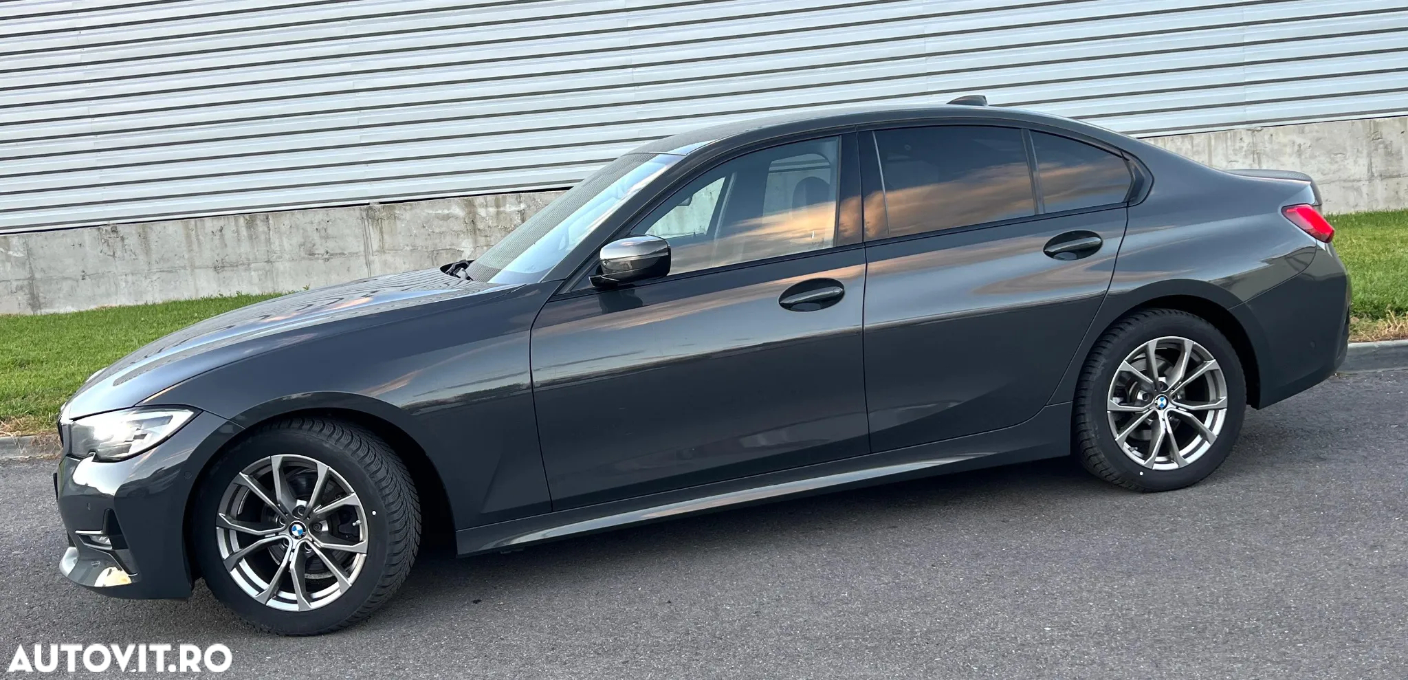 BMW Seria 3 320d Aut. Sport Line - 2
