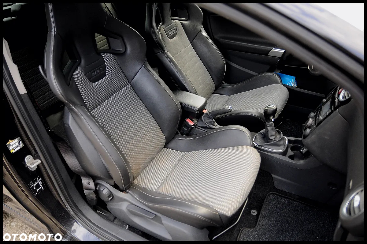 Opel Corsa 1.6 Turbo OPC - 32