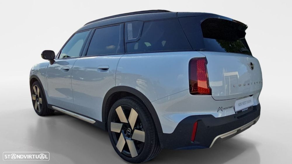 MINI Countryman E Favoured L - 7
