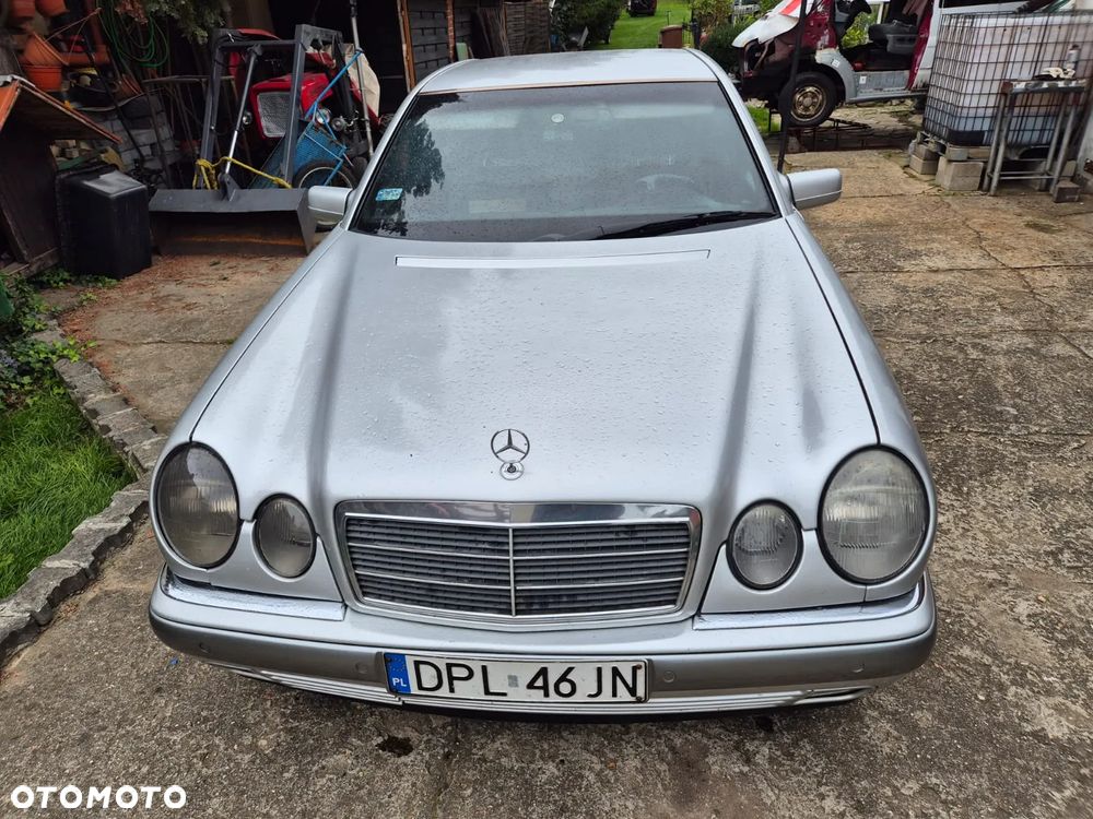 Mercedes-Benz Klasa E - 7