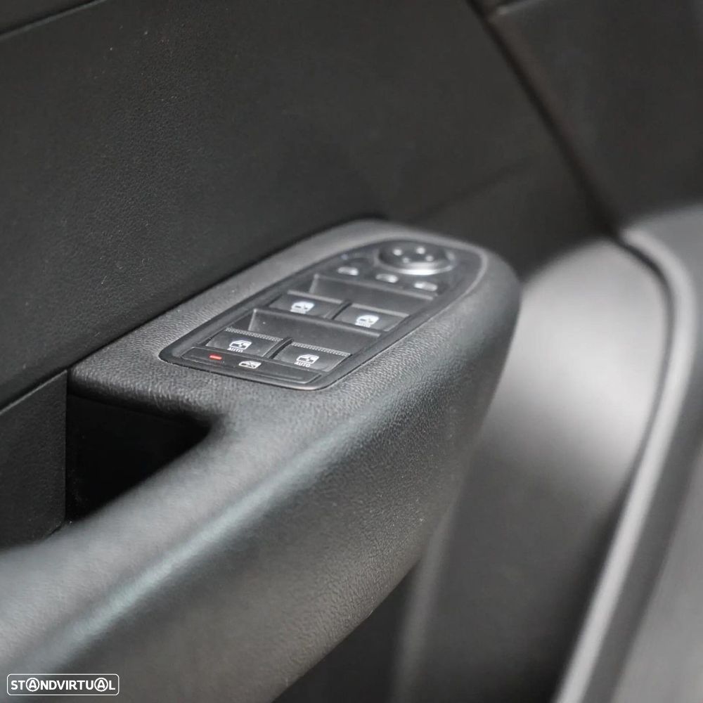 Renault Arkana 1.6 E-Tech Full Hybrid Evolution - 34