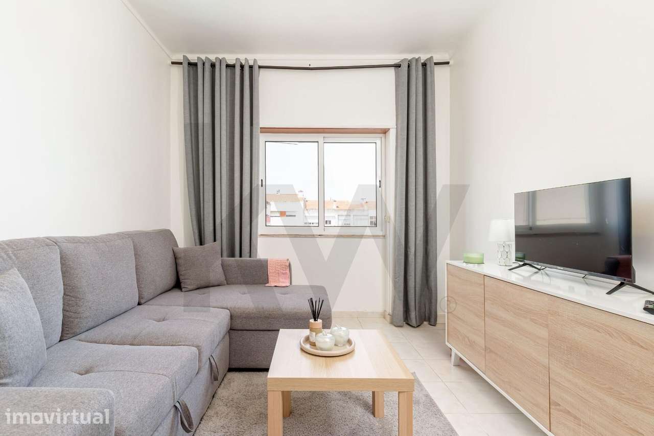Apartamento T2 com Varanda e Vista Rio, Lavradio, Barreiro - Grande imagem: 2/24