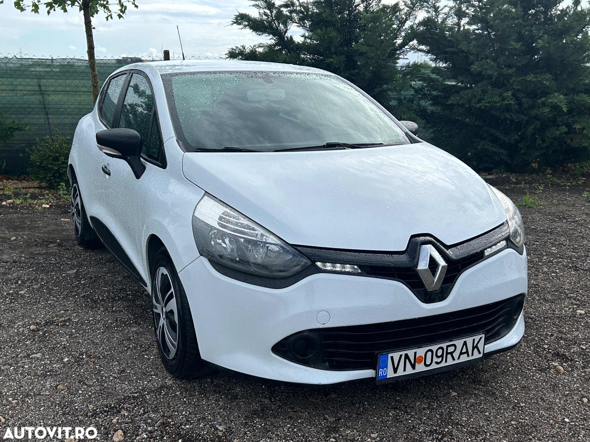 Renault Clio IV 1.5 dCi 90 Authentique - 5