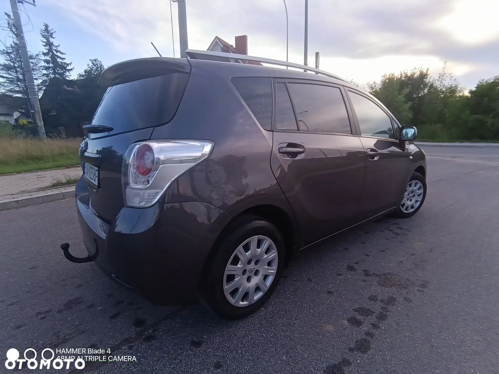 Toyota Verso 2.0 D-4D Edition - 4