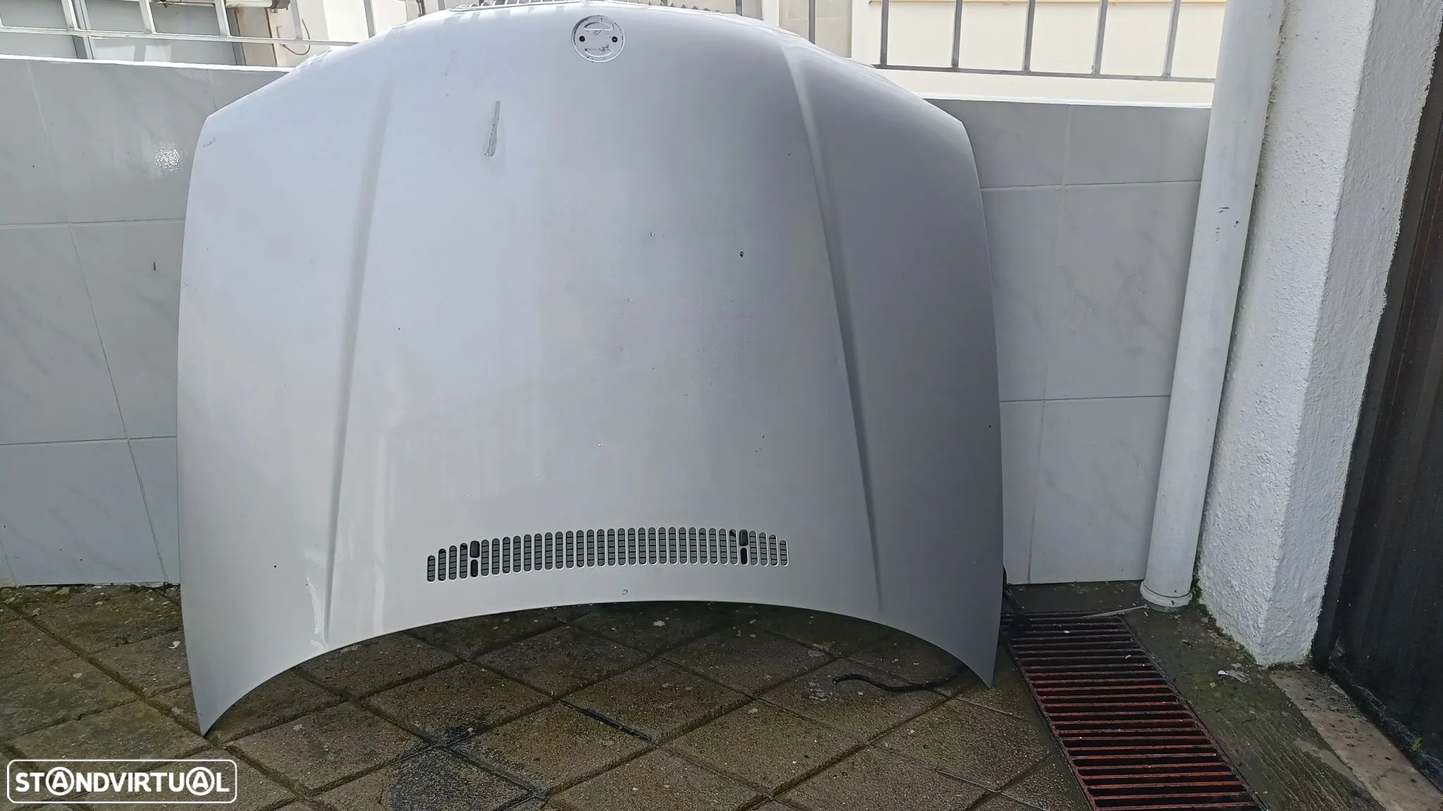 Capot BMW E46 compact 2002 - 1