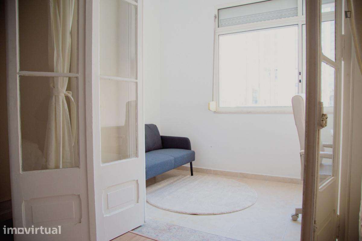 Quarto - localizado em Marquês de Pombal Lisbon - Grande imagem: 4/23