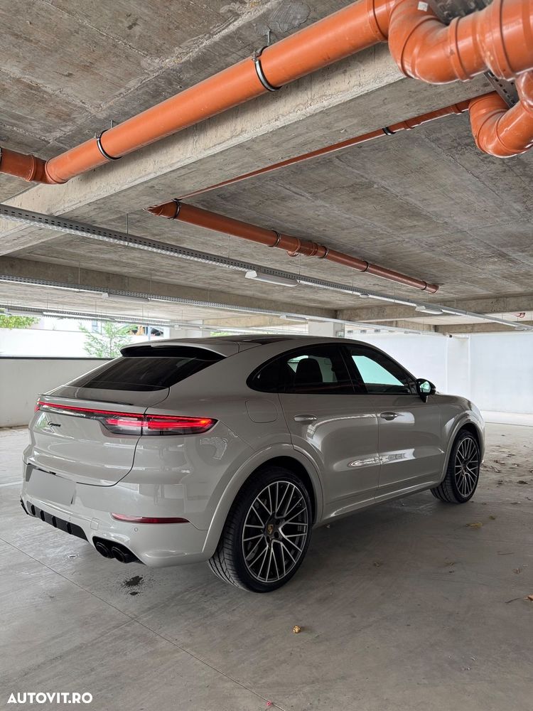 PORSCHE Cayenne Coupe 2023 — imagine 27