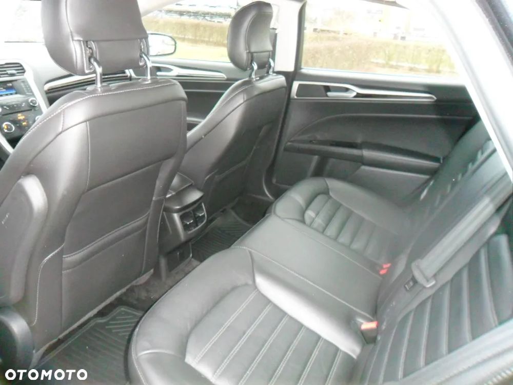 Ford Mondeo 2.0 EcoBoost Titanium - 17