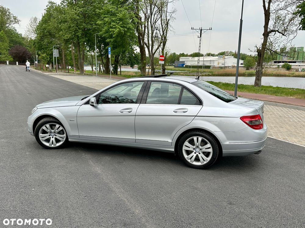 Mercedes-Benz Klasa C 180 BlueEFFICIENCY Avantgarde - 14