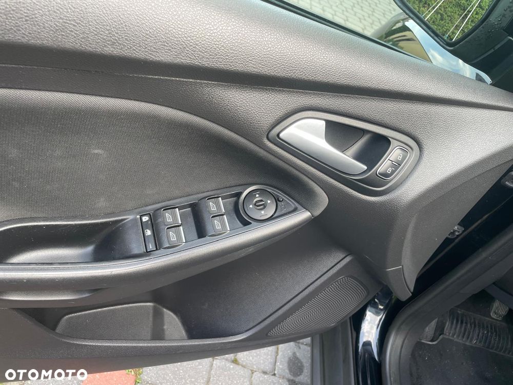 Ford Focus - 14