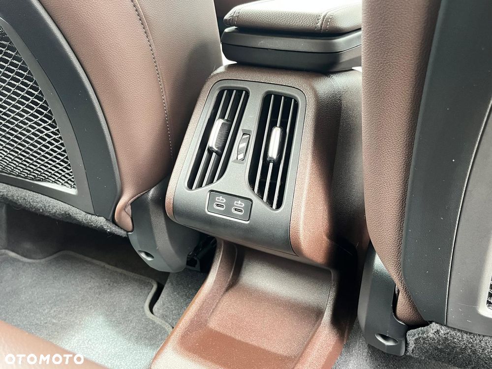 BMW Seria 2 220i mHEV Luxury Line - 27