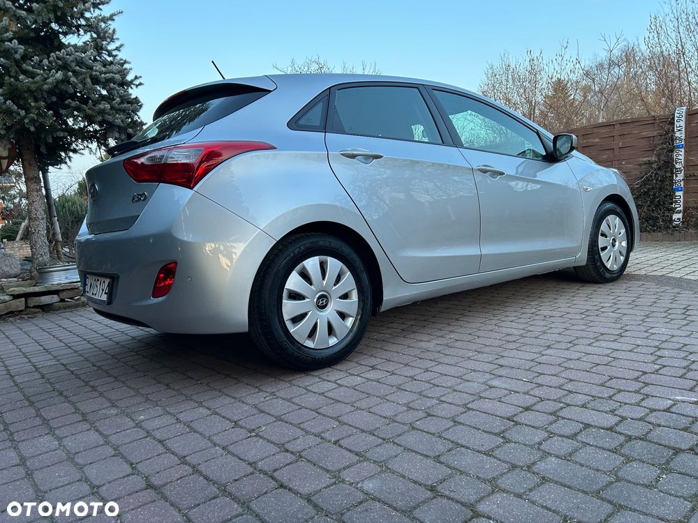 Hyundai i30 i30cw 1.4 Fifa World Cup Edition - 12