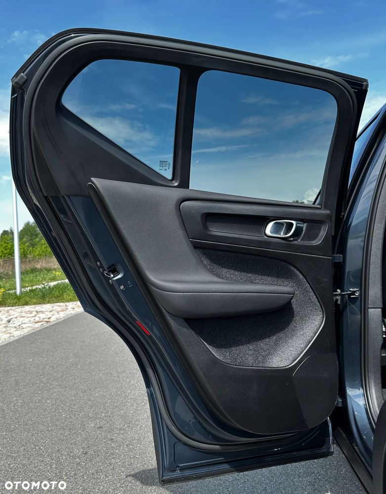 Volvo XC 40 - 33